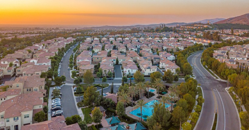 Why The Irvine Real Estate Market is a Hotspot for Real Estate Investment in 2025